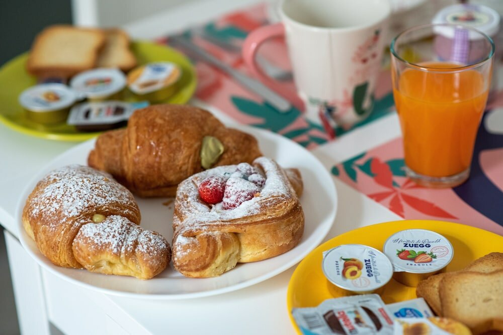 Фото Altré Guest House