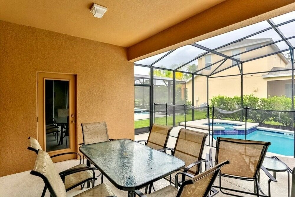 Фото Spacious At The Bellavida Resort 220 6 Bedroom Home