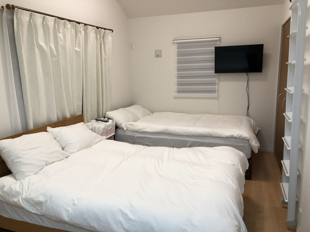 Фото Tokyo Toneri Garden House-Stay