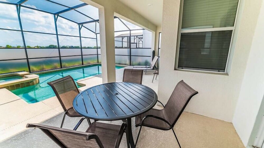 Фото 4706 Sleepy Hollow Drive