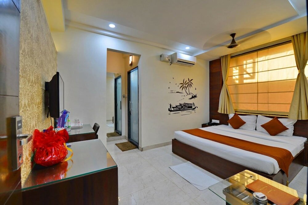 Фото Hotel Tilak