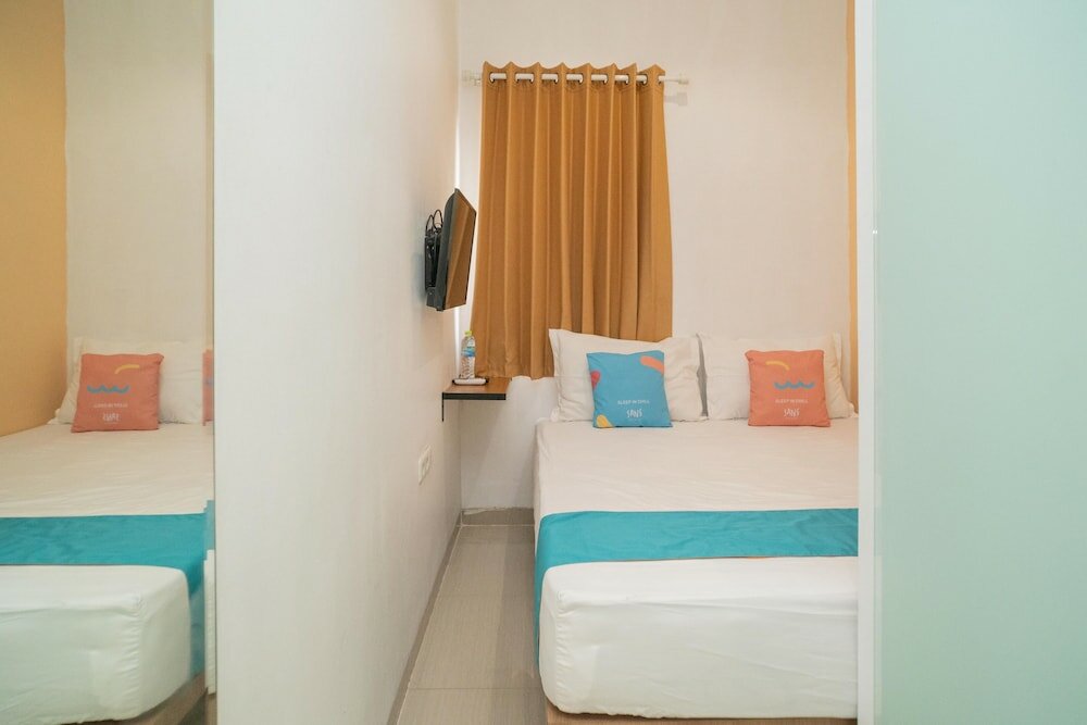 Фото Sans Hotel Kupang Indah Surabaya
