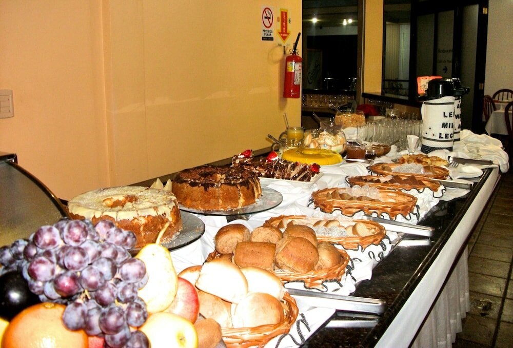 Фото Colinas Executive Partk Hotel