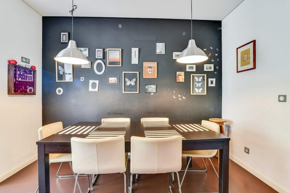 Фото Charming 2 Bedroom Apartment at Restelo