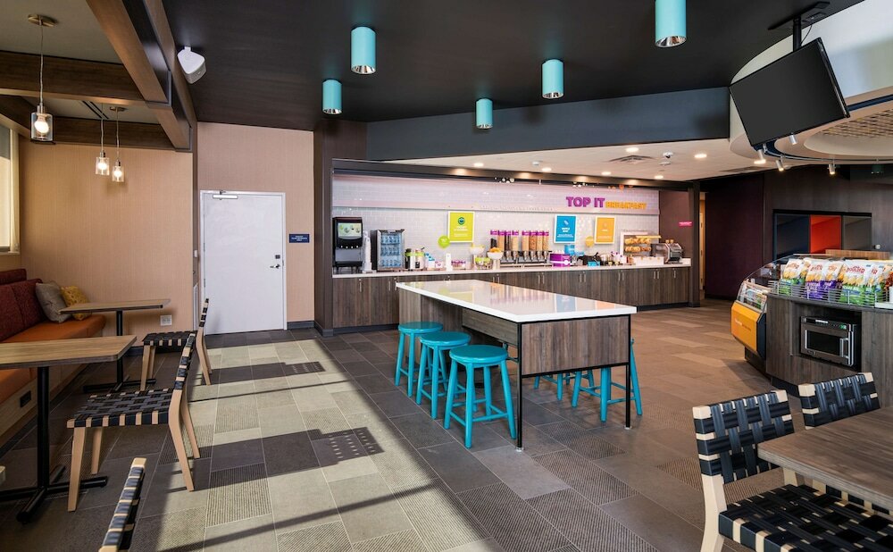 Фото Tru by Hilton Phoenix Glendale Westgate, Az