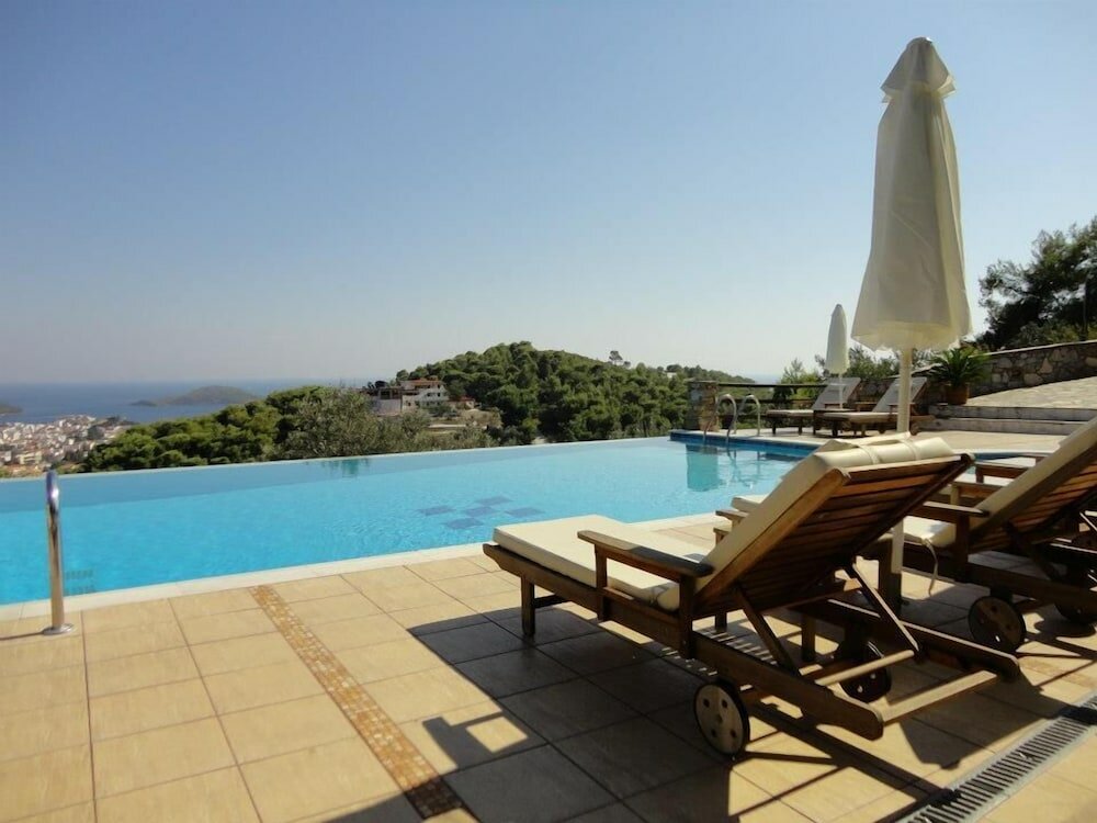 Фото Skiathos Garden Cottages