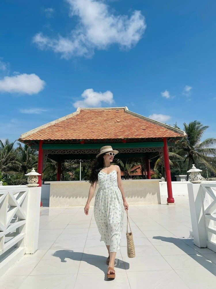 Фото Full Moon Village