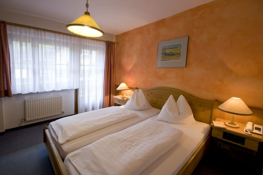 Фото Sporthotel Dachstein West