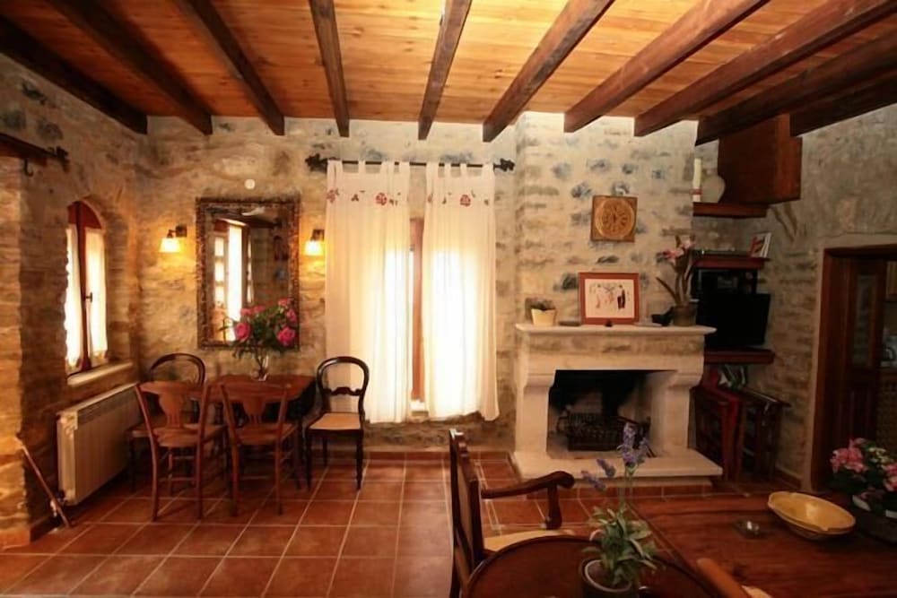 Фото Dorovinis Country Houses