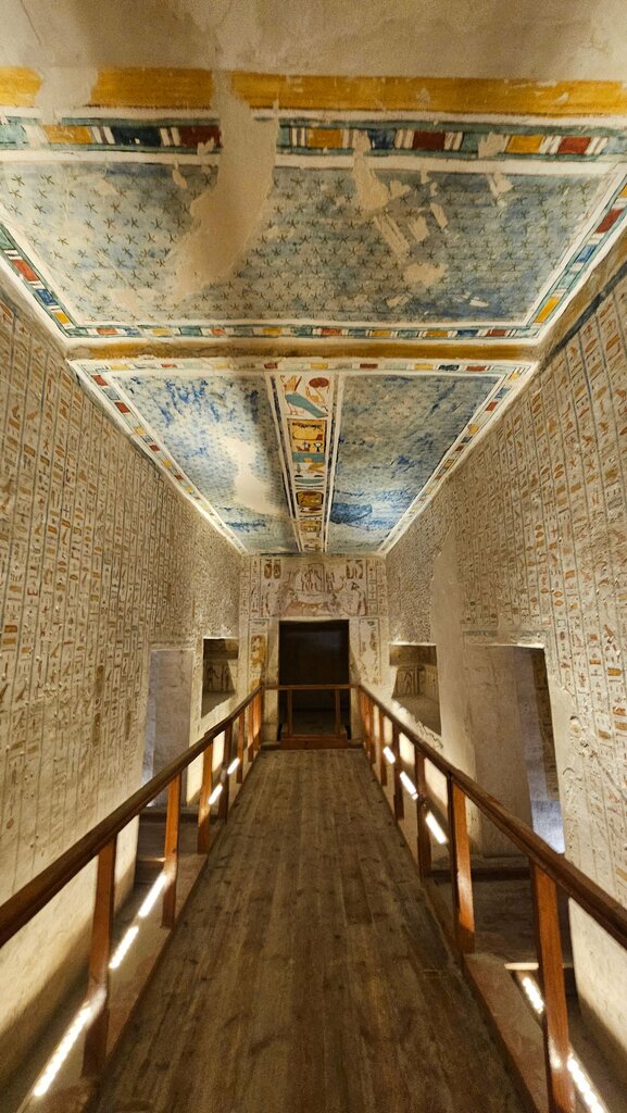 معلم جذب سياحي KV8 ، محافظة قنا، صورة