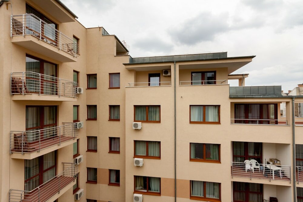 Фото Corvin Point Rooms and Apartments