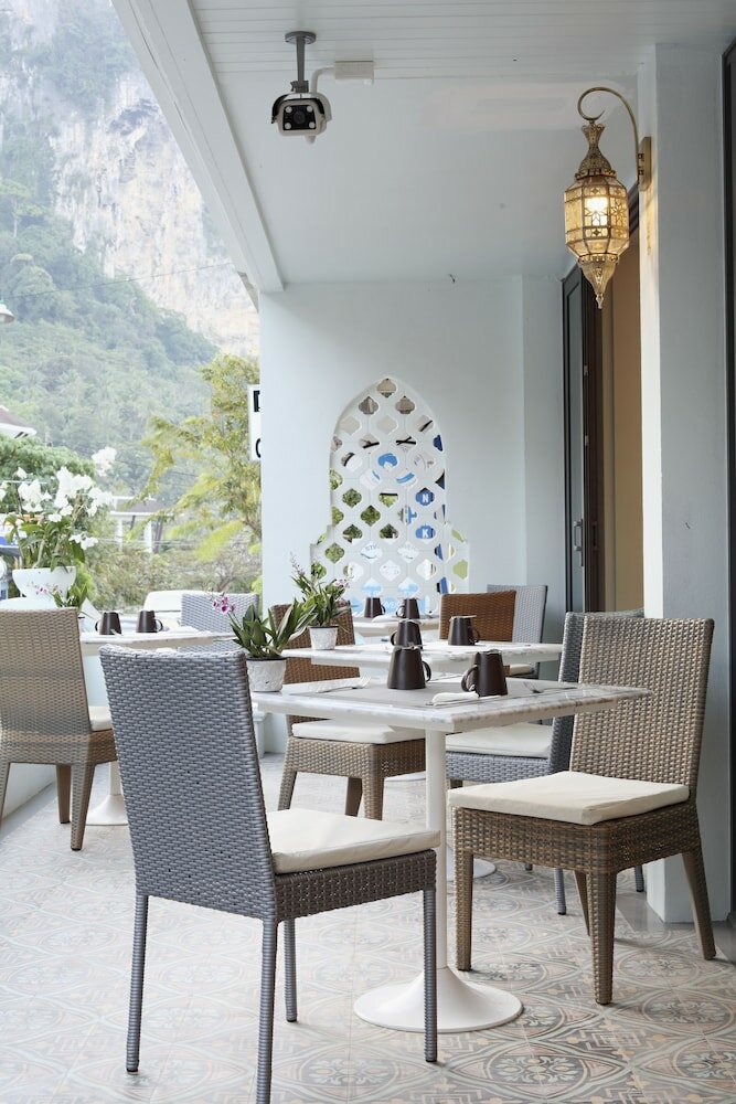 Фото The Verandah