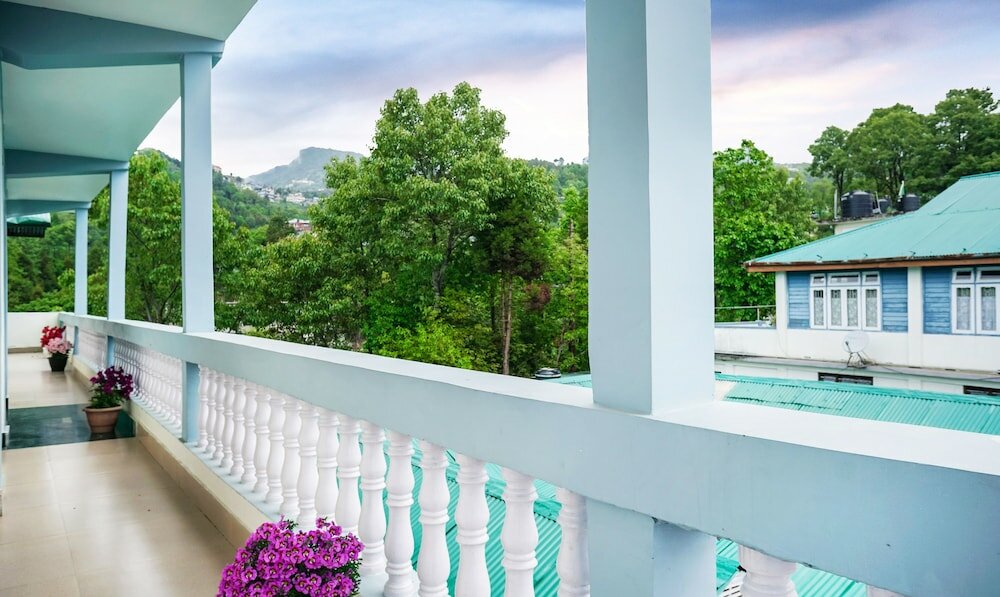 Фото отеля 2