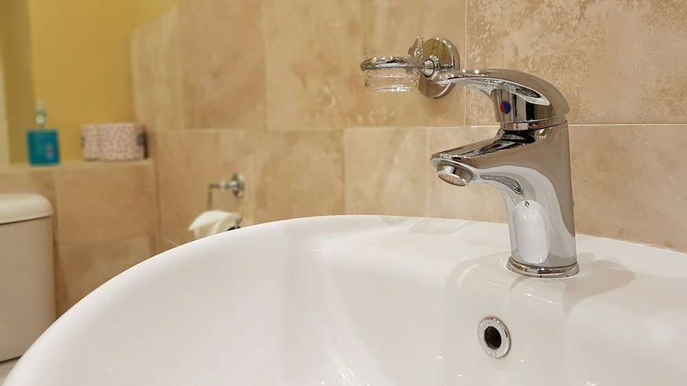 Фото Authentic Central 3-Bedroom Apartment