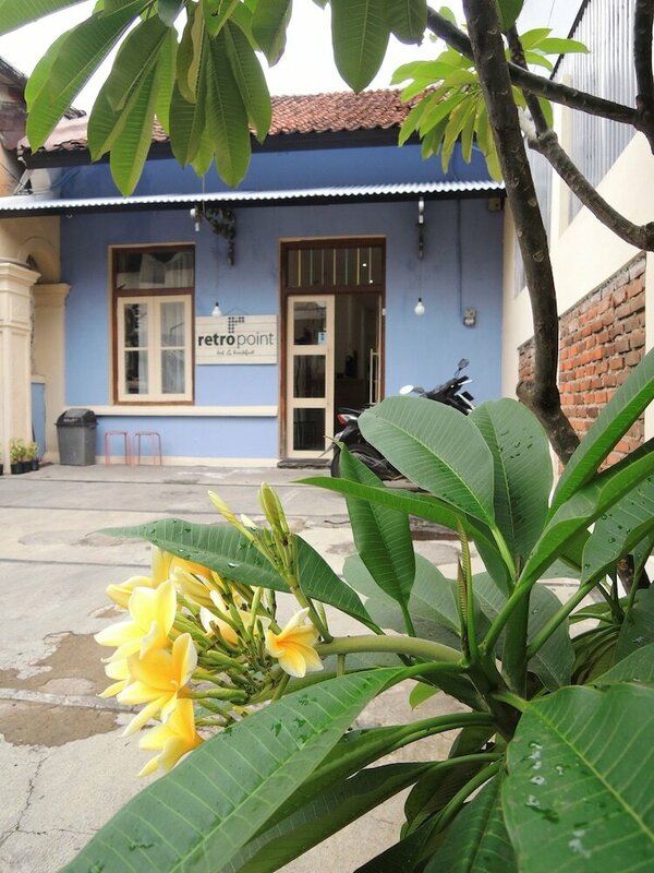Гостиница Retropointbnb в Бандунге