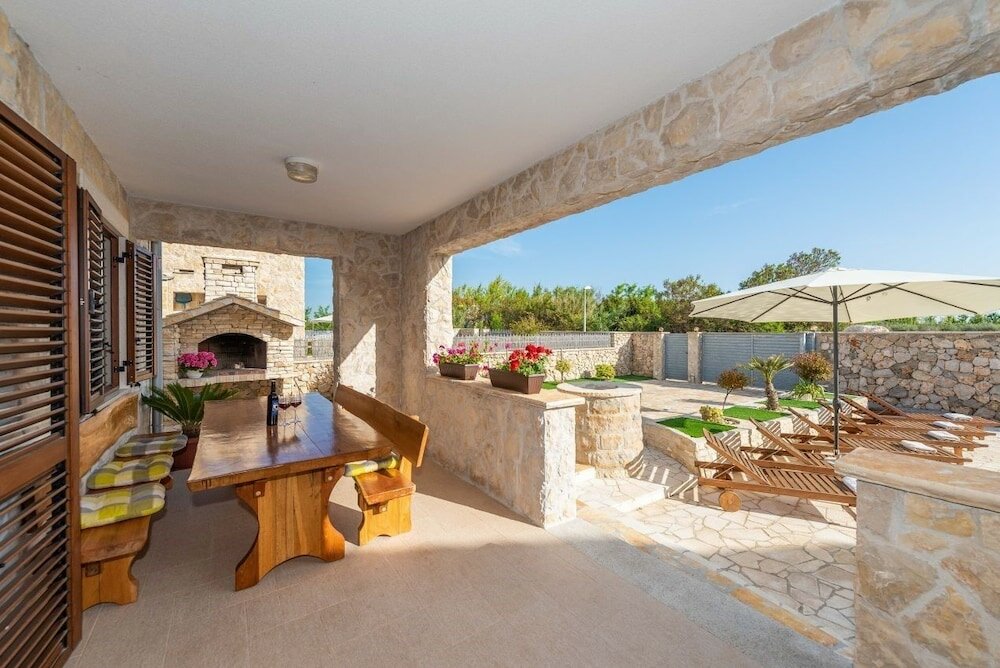 Фото Villa St. vid 3