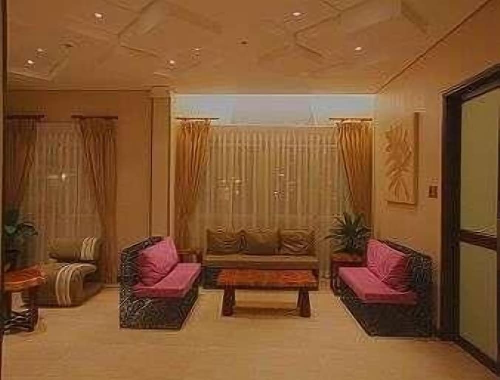 Фото Microtel by Wyndham General Santos