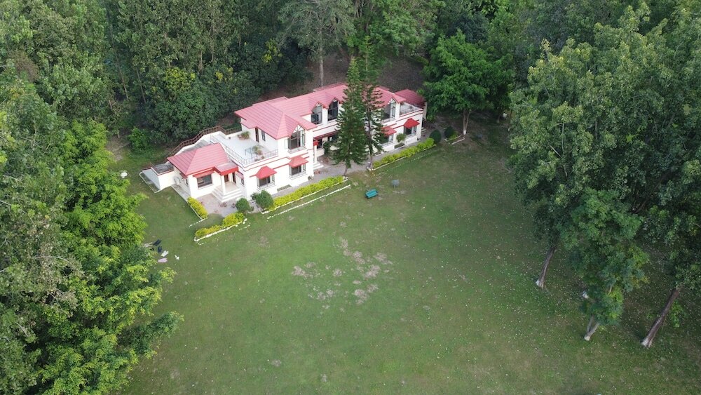 Фото WelcomHeritage Tarangi Ramganga Resort, Corbett