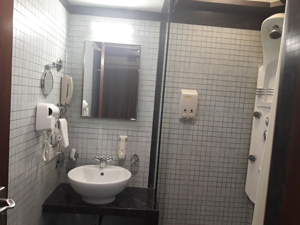 Фото Hotel Shubhangan