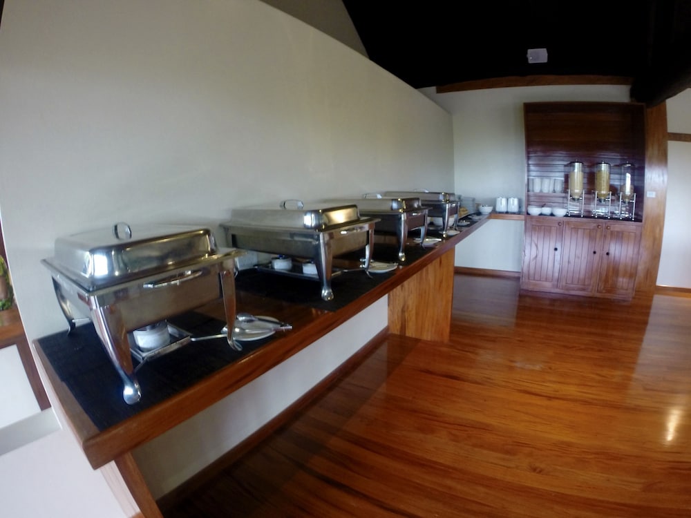 Фото Volivoli Beach Resort