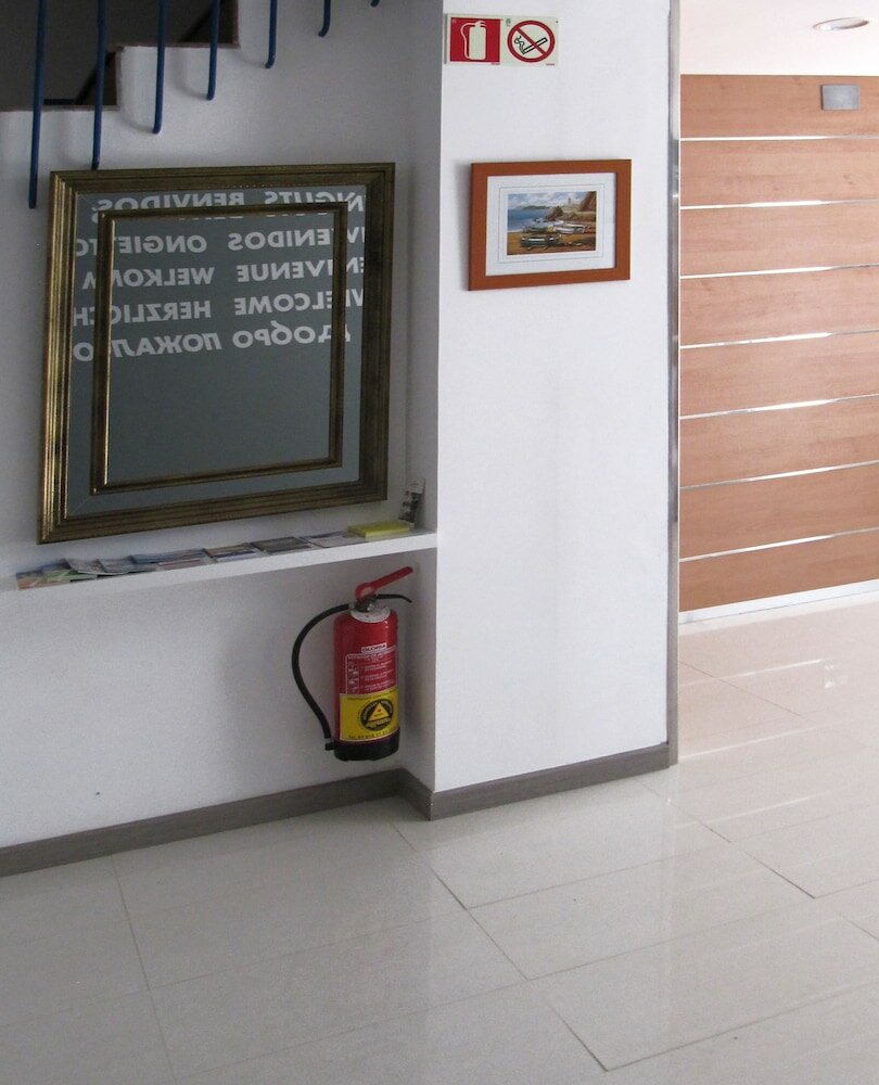 Фото Hostal Pensió Maricel