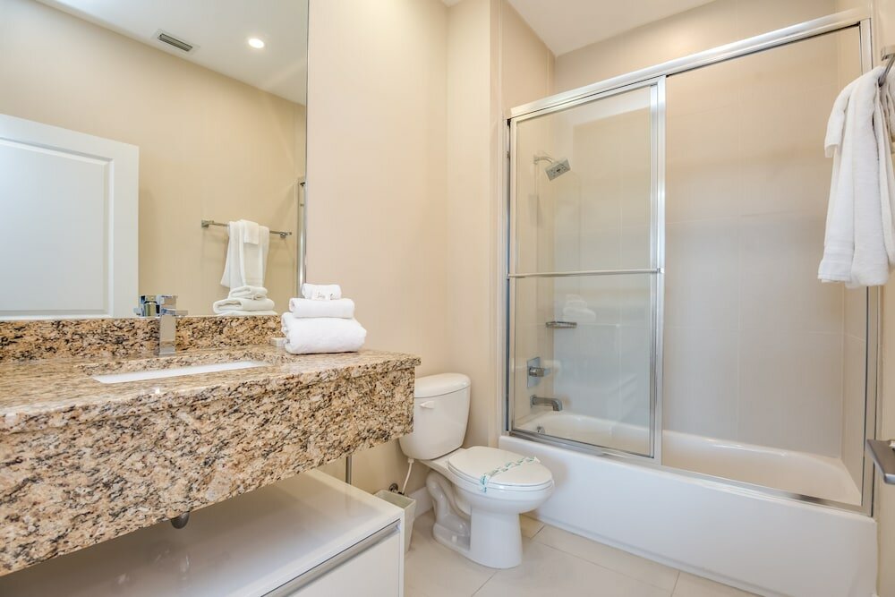 Фото Magic Village Resort 4 Bdrm Townhome