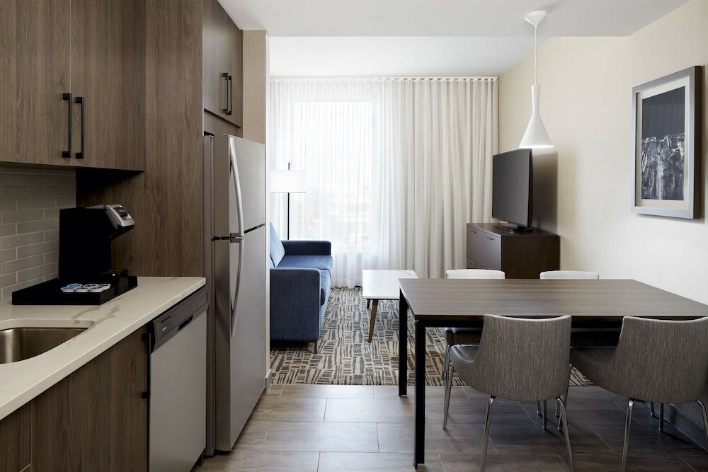 Фото Homewood Suites by Hilton Montreal Midtown, Quebec, Canada