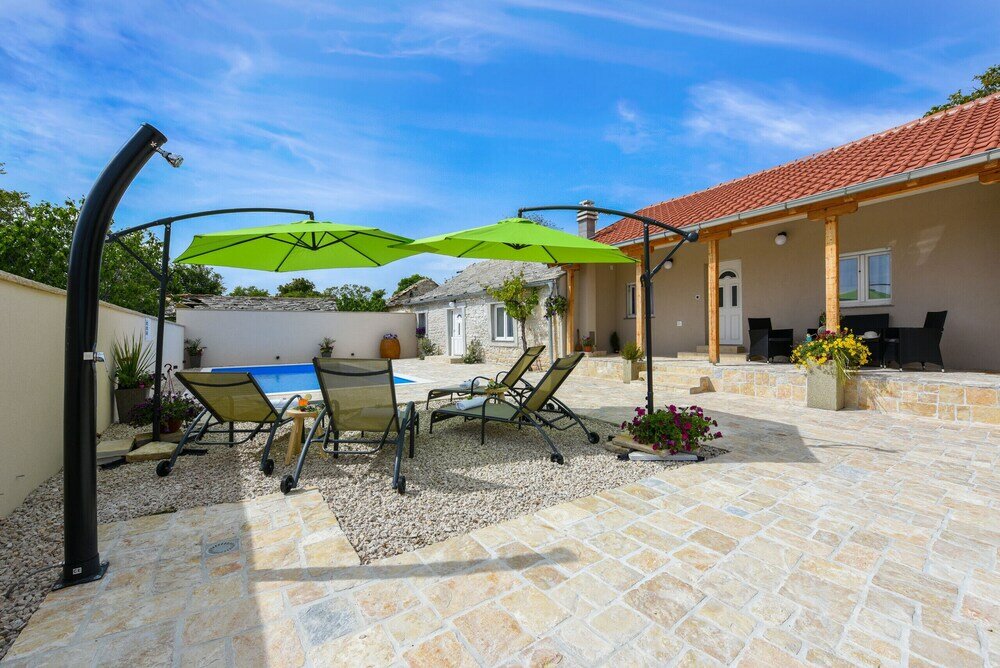 Фото Villa Mandarin