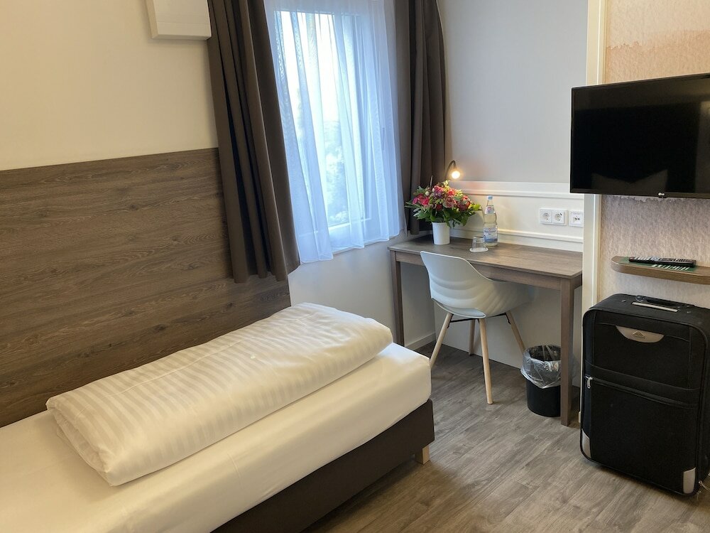 Фото Signature East Hotel Falk