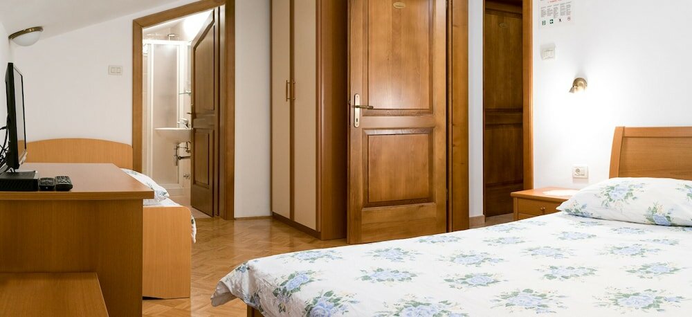 Фото Tourist Farm Petelin-Durcik