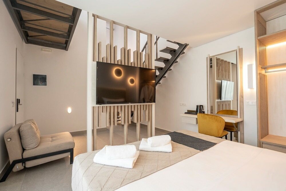 Фото Mirablue Luxury Residences