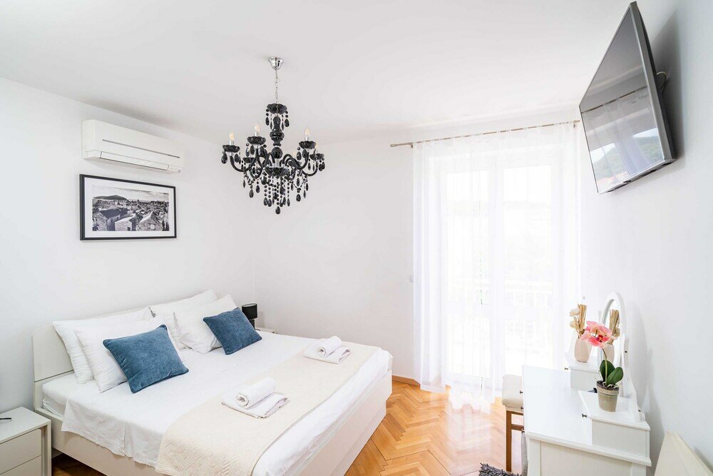 Фото Holiday Home King