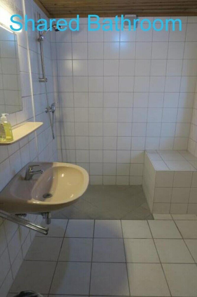 Фото SnowBunnys BackPackers Hostel