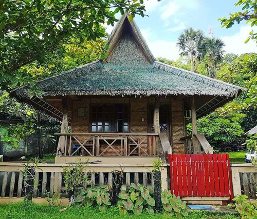 Гостиница Villa Anastacia White Beach Puerto Galera в Провинции Восточный Миндоро