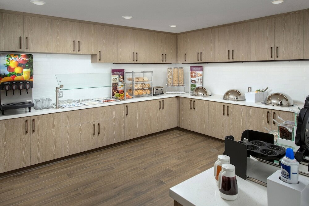 Фото Residence Inn by Marriott Modesto North