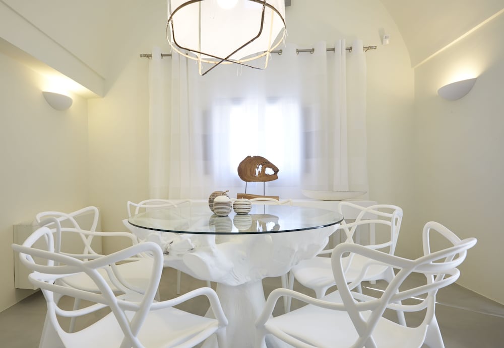 Фото Eolia Kamari Villa