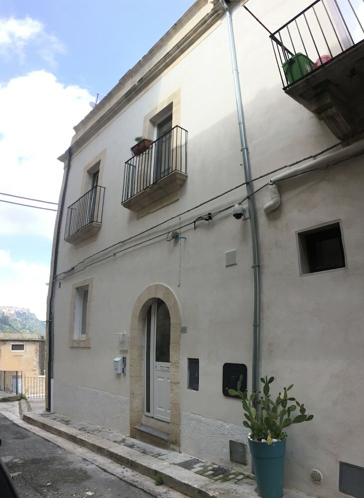 Фото Reusuite Authentic Sicilian Hospitality