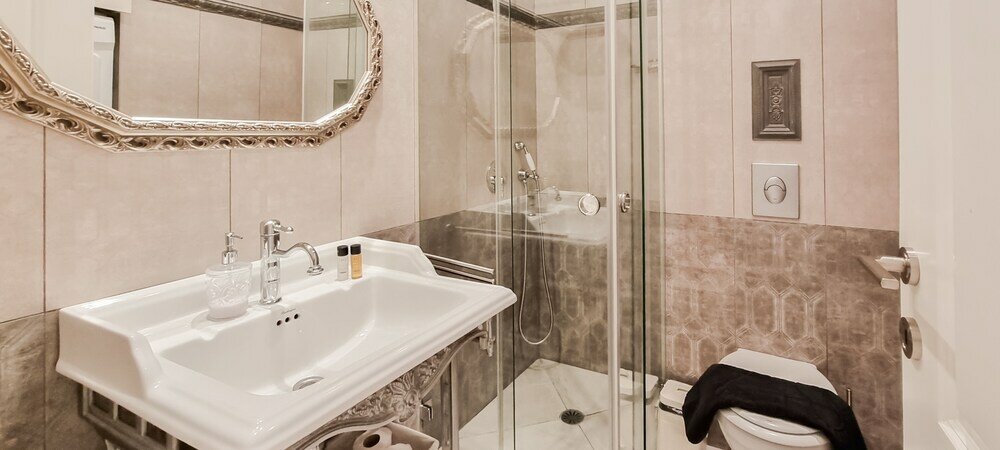 Фото Charming 2bdr apt W Private Garden Tl41