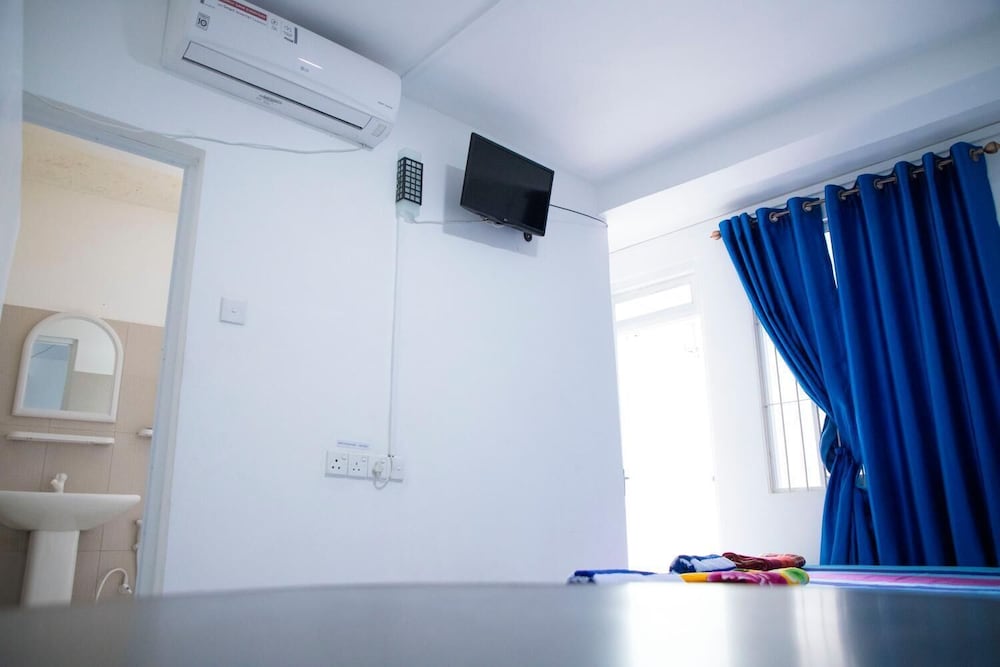 Фото Lake Corner Inn