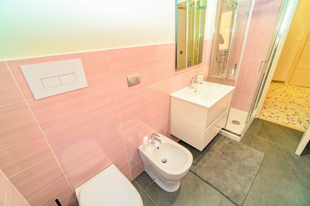 Фото Dimora Mastcarrir - Moderne camere in centro