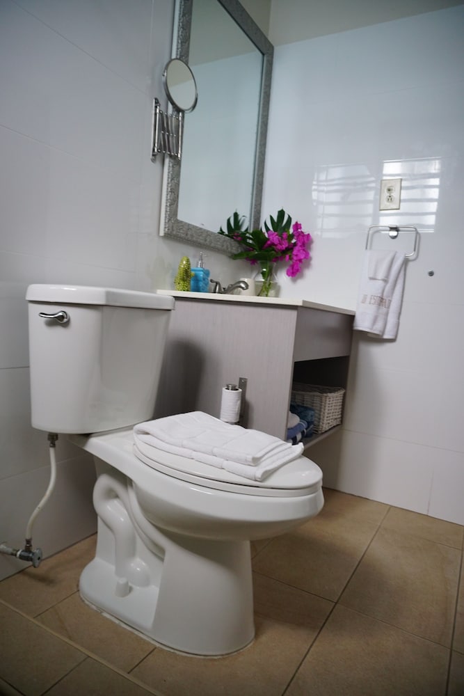 Фото La Esmeralda PR