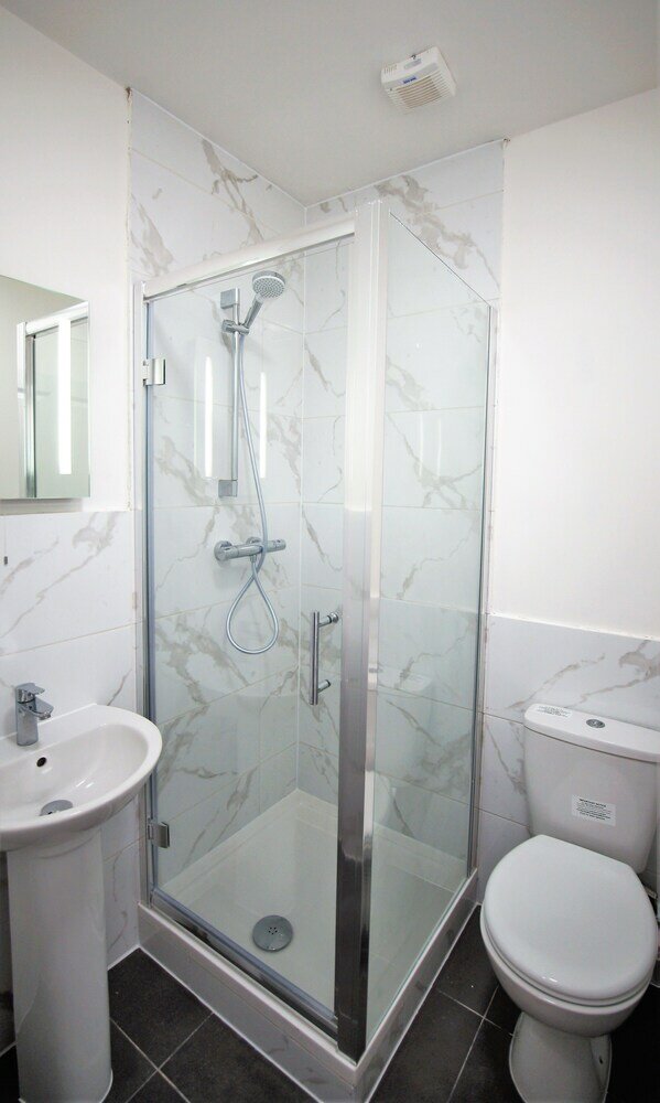 Фото Ifield Road