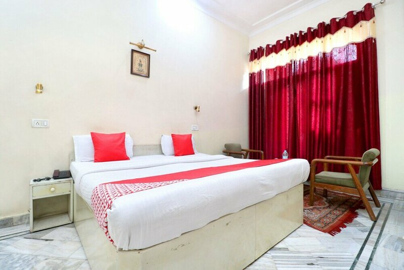 Гостиница Oyo 24073 Hotel Hari Darshan в Амритсаре