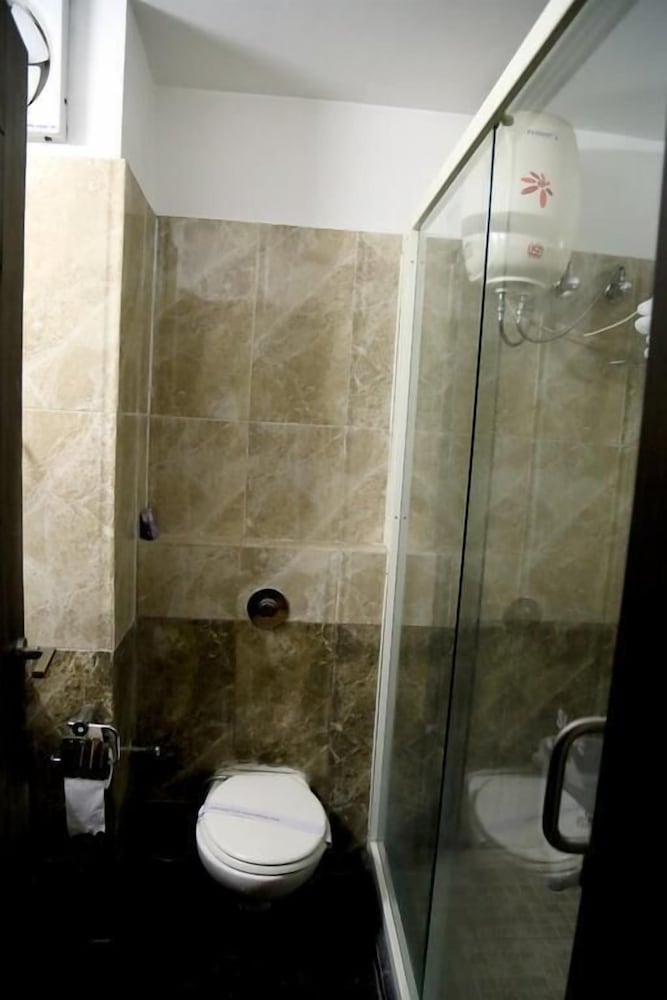 Фото Jk Rooms 130 Hotel Paras