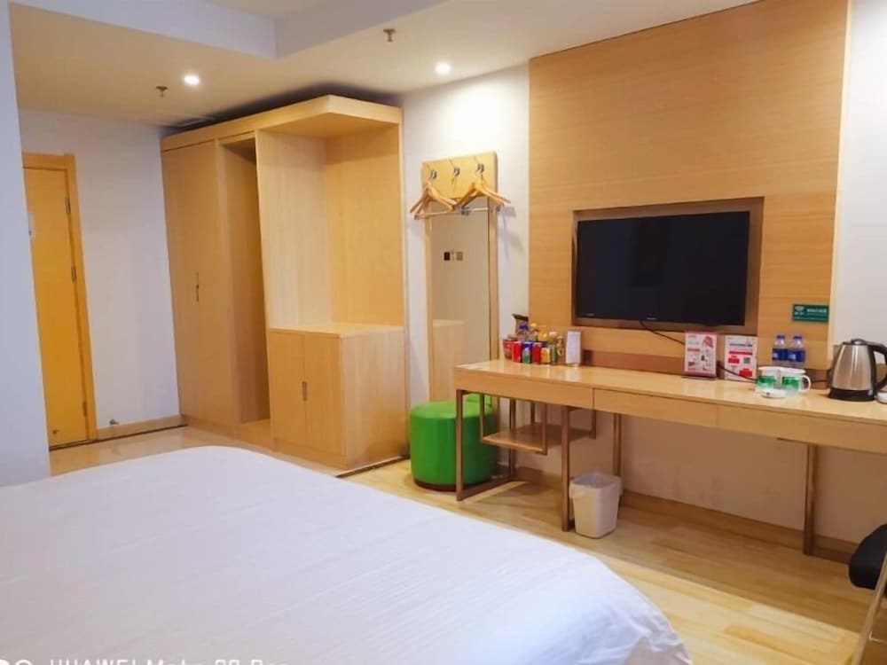 Фото GreenTree Inn DaLian JinZhou District Light Industry College Express Hotel