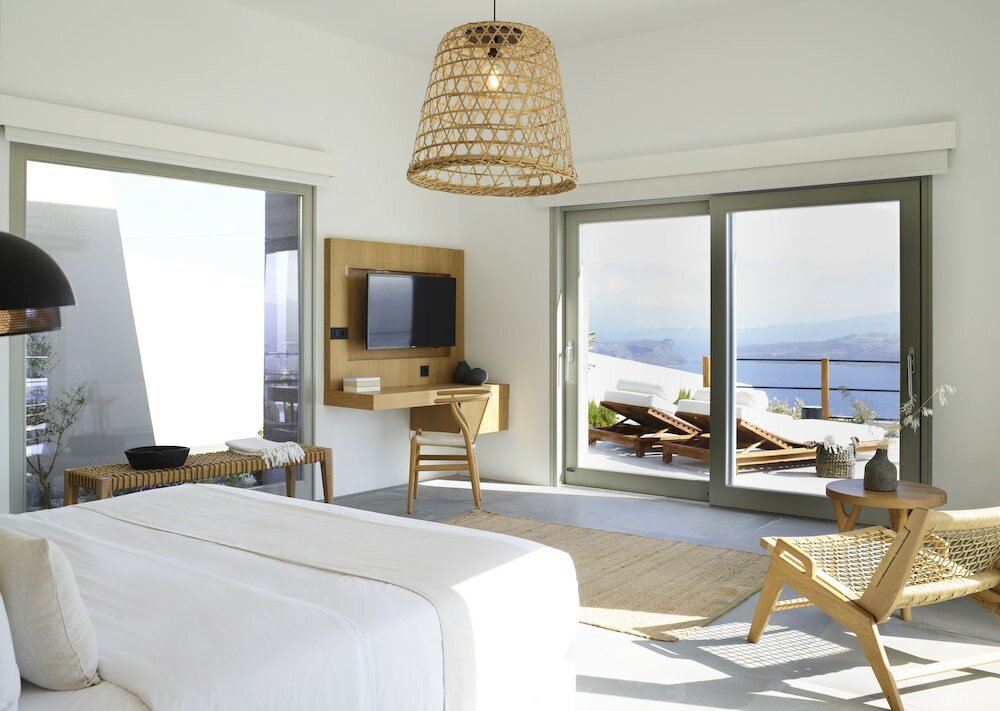 Фото Melidonia Suites