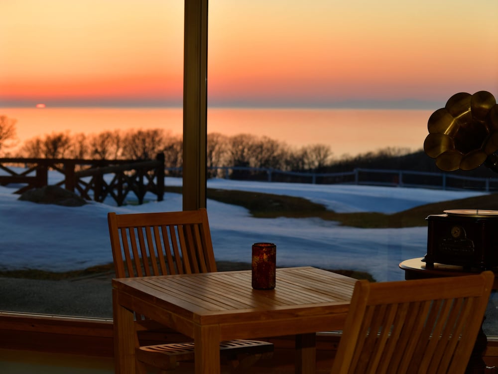 Фото Niikappu Onsen Hotel Hills