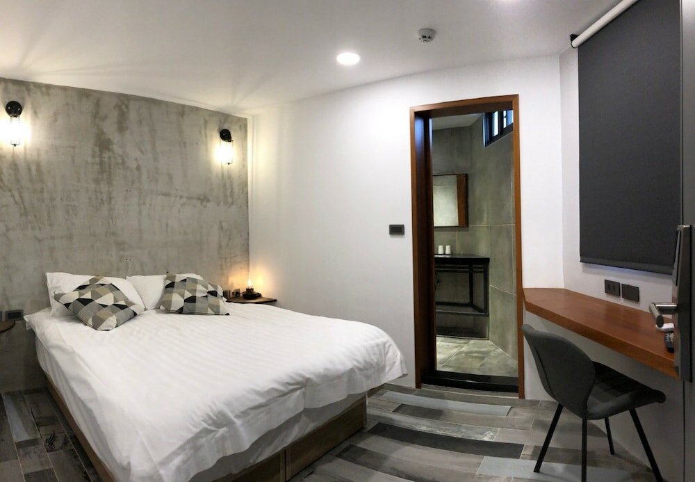 Фото The Upstairs