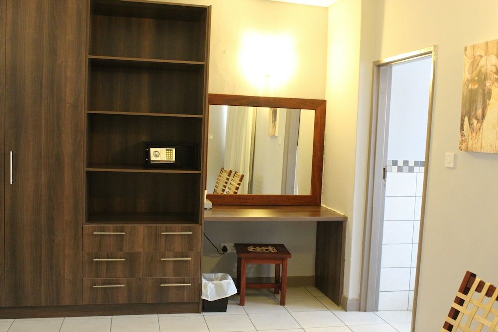 Фото Tlou Safari Lodge