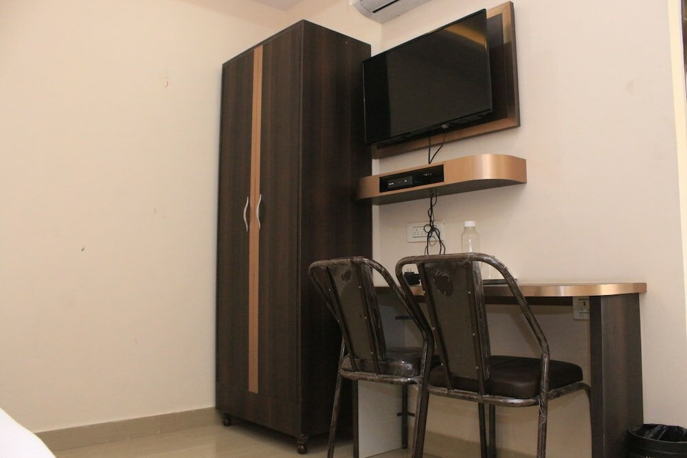 Фото Hotel Asian International